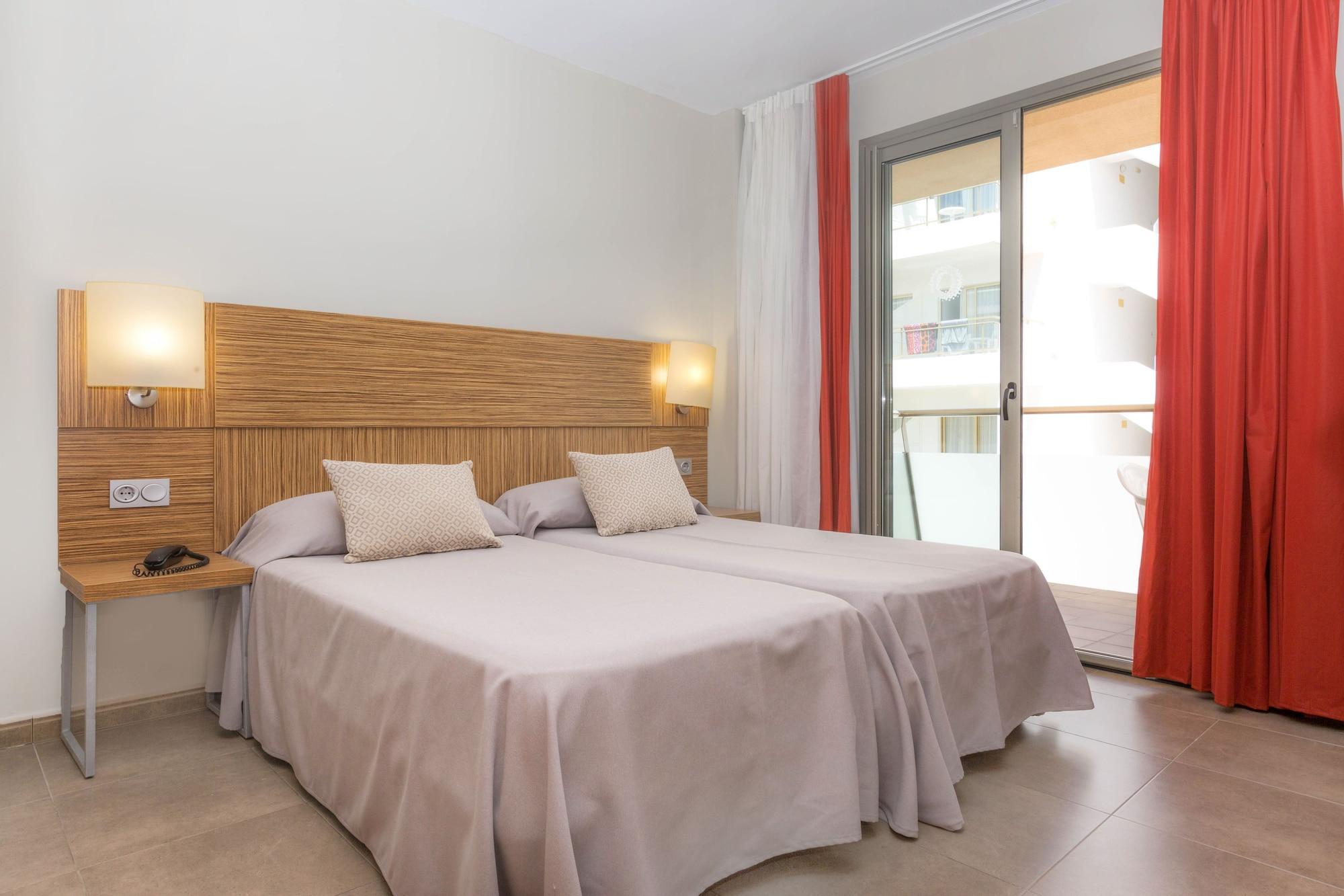 Aparthotel Odissea Park Santa Susanna Exterior photo