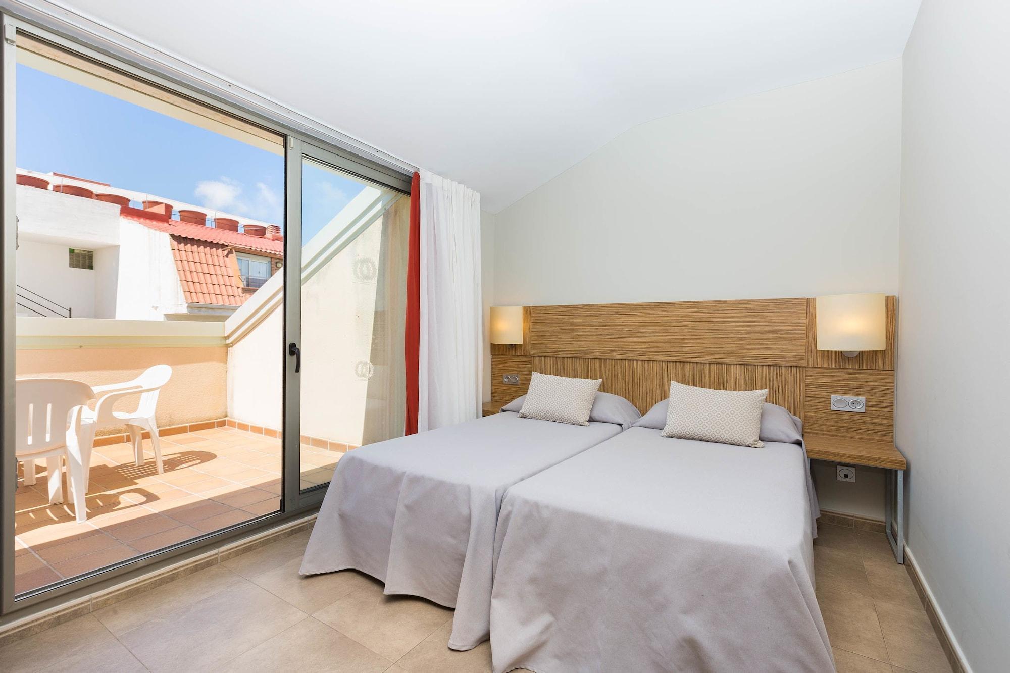 Aparthotel Odissea Park Santa Susanna Exterior photo
