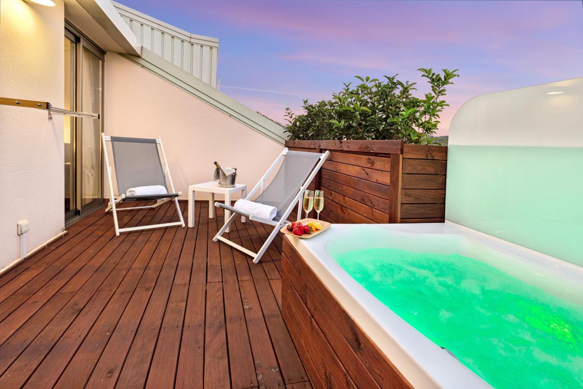 Aparthotel Odissea Park Santa Susanna Exterior photo