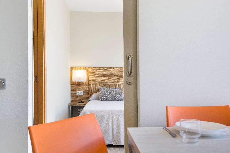 Aparthotel Odissea Park Santa Susanna Exterior photo